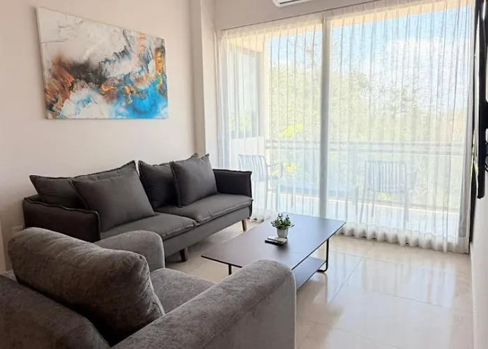 56 Zuna Hotel *