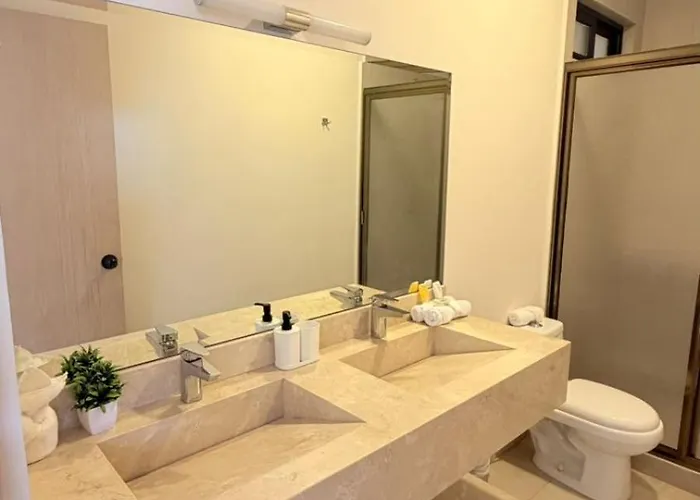 56 Zuna Hotel